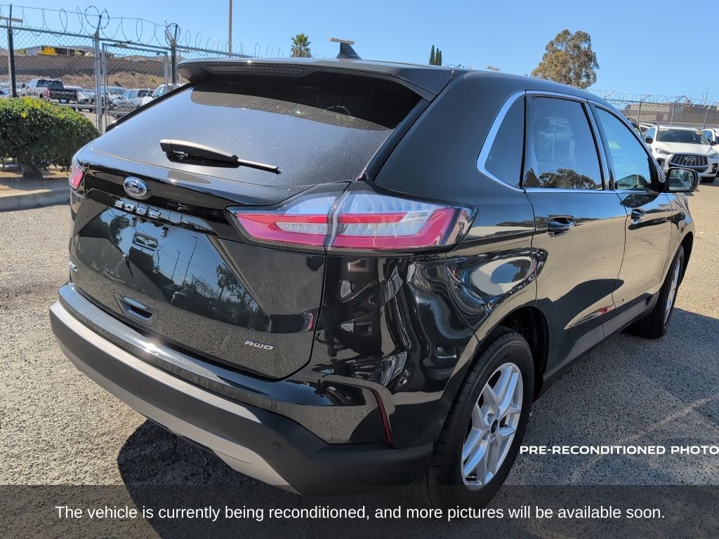 2024 Ford Edge SEL photo 4