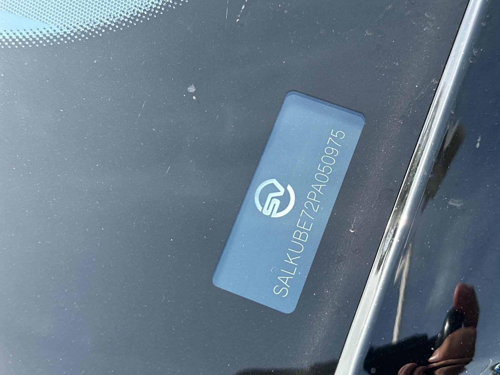 2023 Land Rover Range Rover SV photo 2