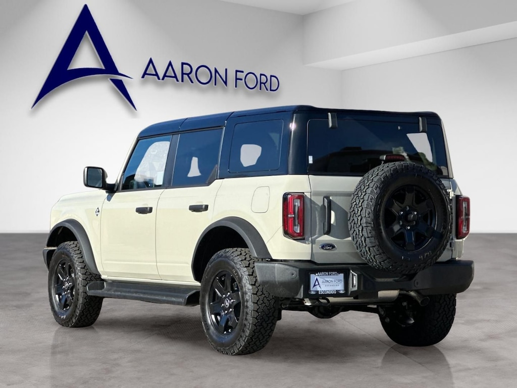 New 2025 Ford Bronco Outer Banks SUV
