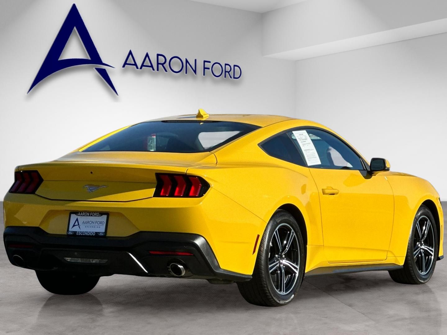 2024 Ford Mustang Ecoboost Premium photo 5