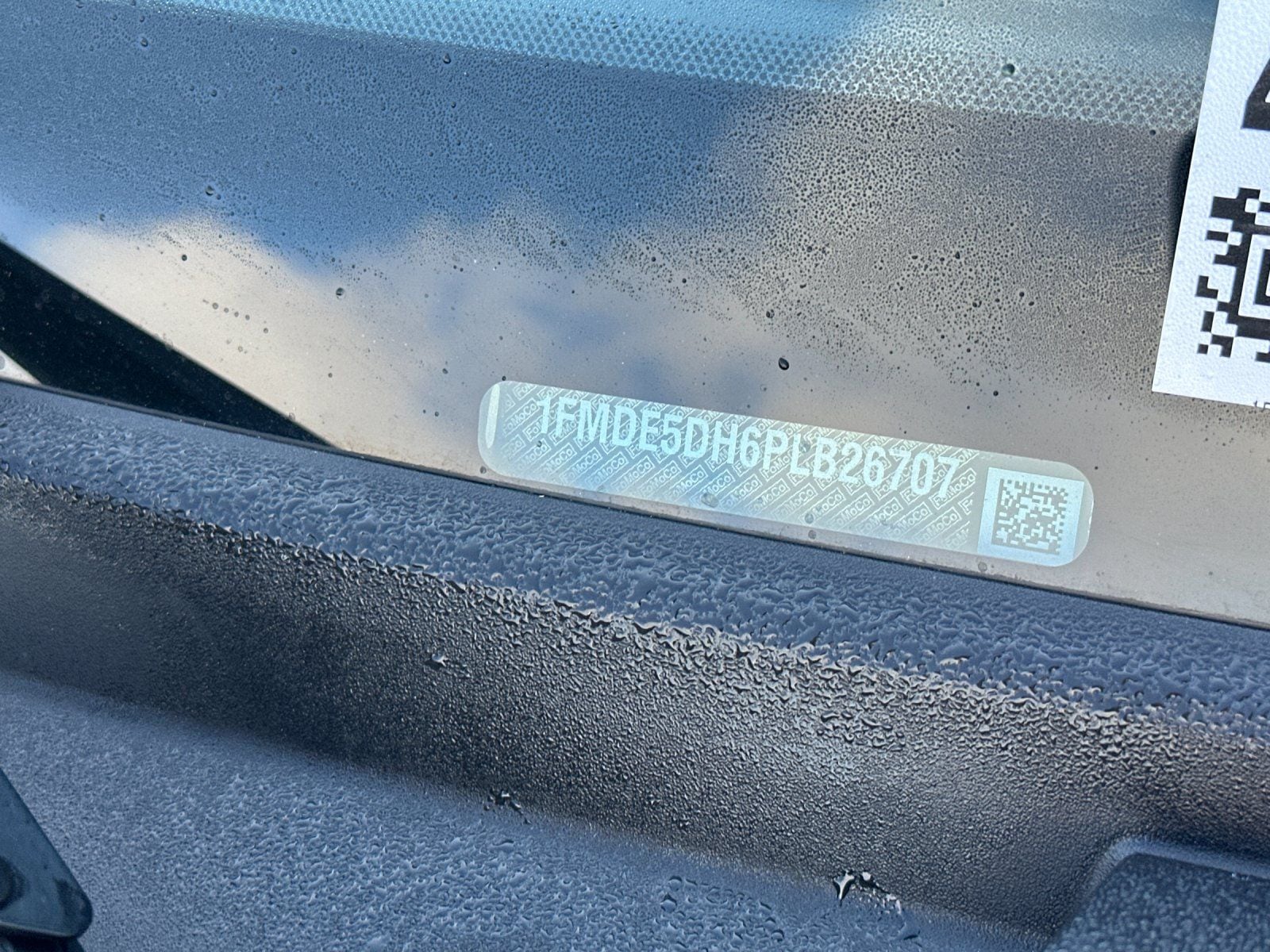 2023 Ford Bronco Base photo 2