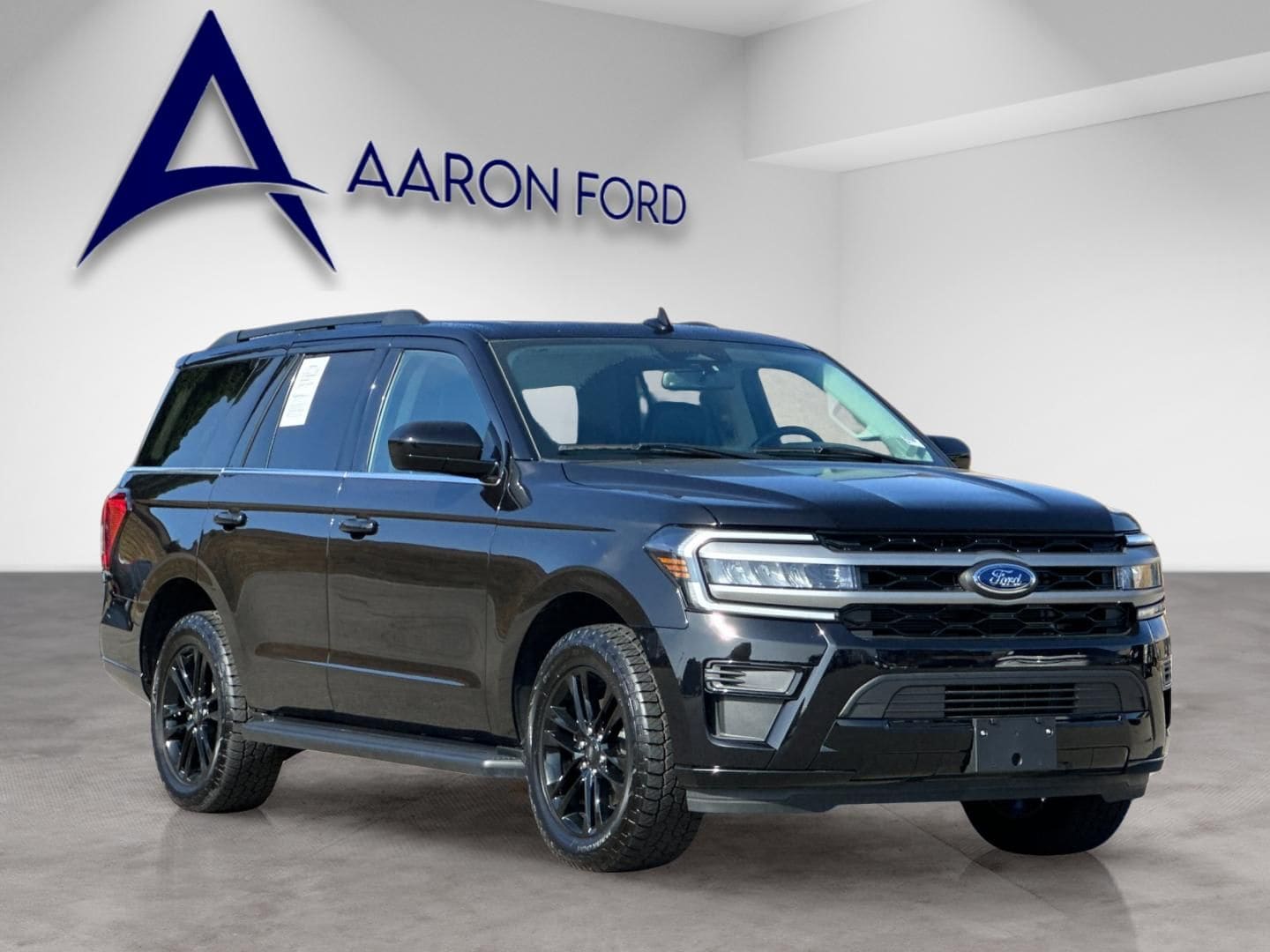 2024 Ford Expedition XLT photo 3