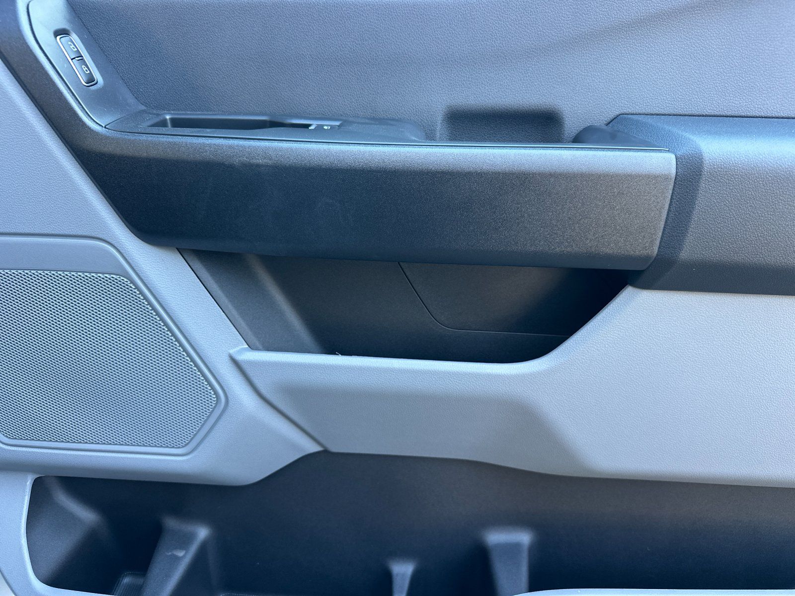 2025 Ford F-550 Super Duty Chassis Cab XL - Photo 18