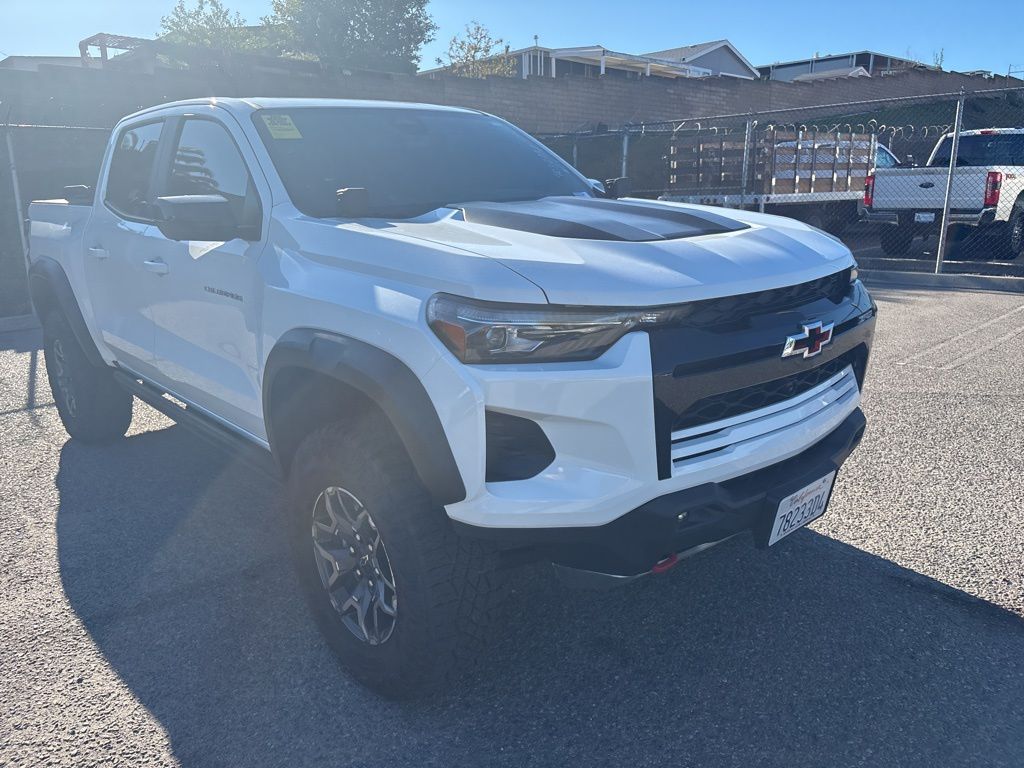 2024 Chevrolet Colorado ZR2 photo 3