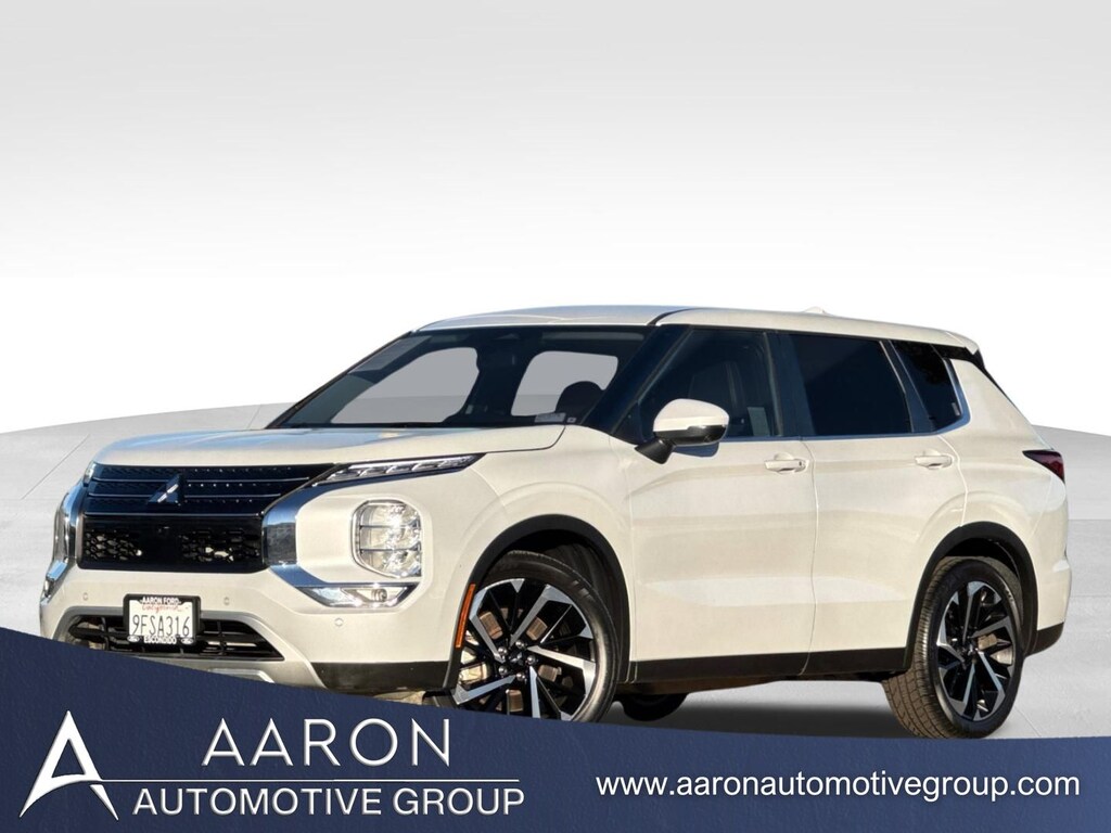 Used 2023 Mitsubishi Outlander SE SUV