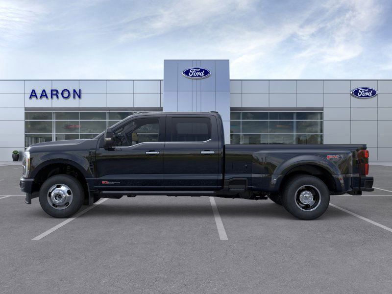 2025 Ford F-350 photo 3
