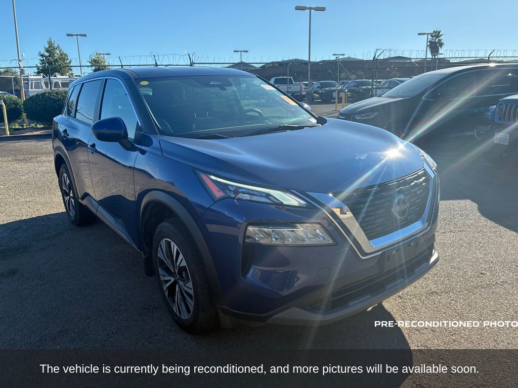 2023 Nissan Rogue SV photo 3