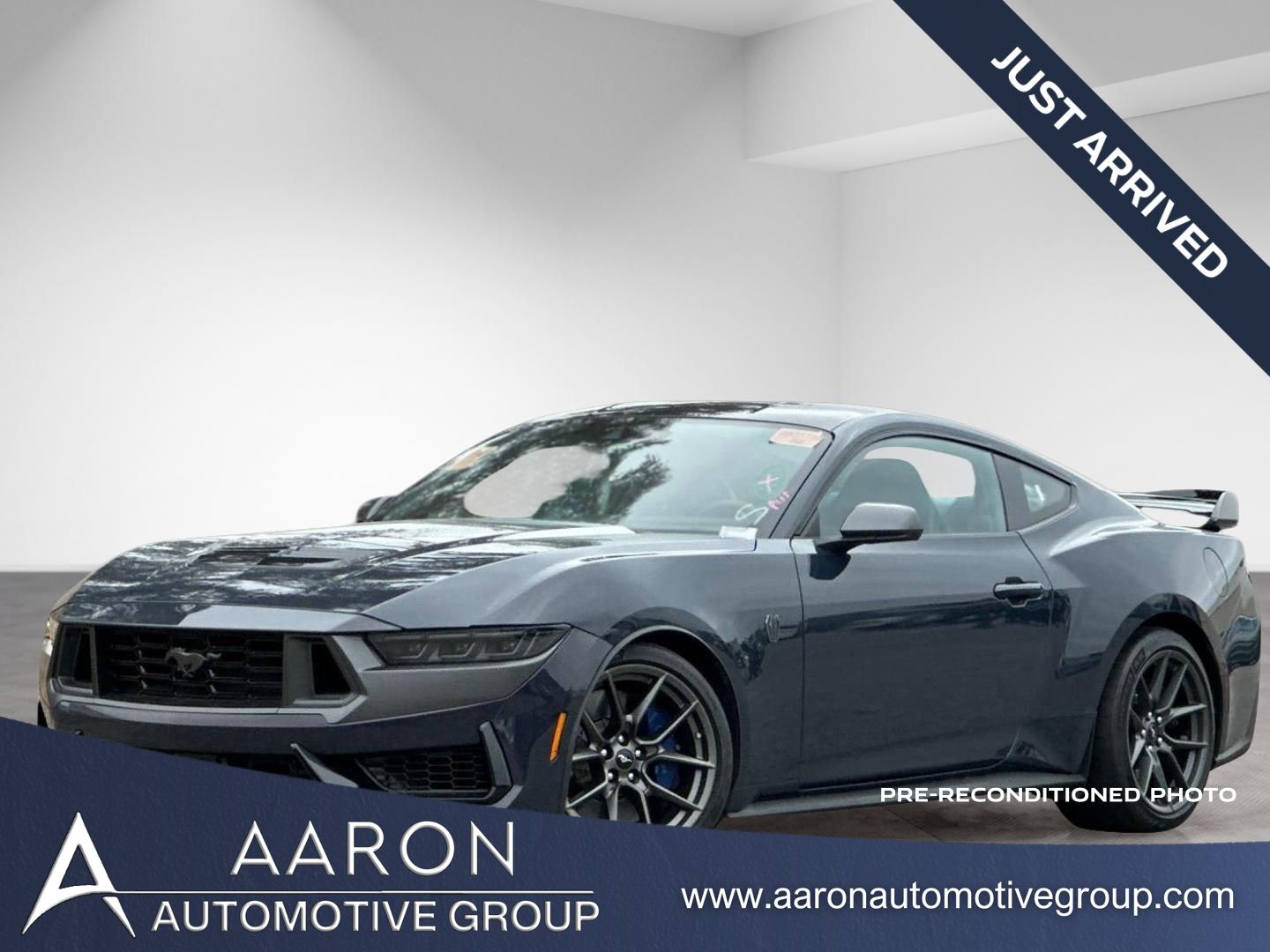 2025 Ford Mustang Dark Horse's photo