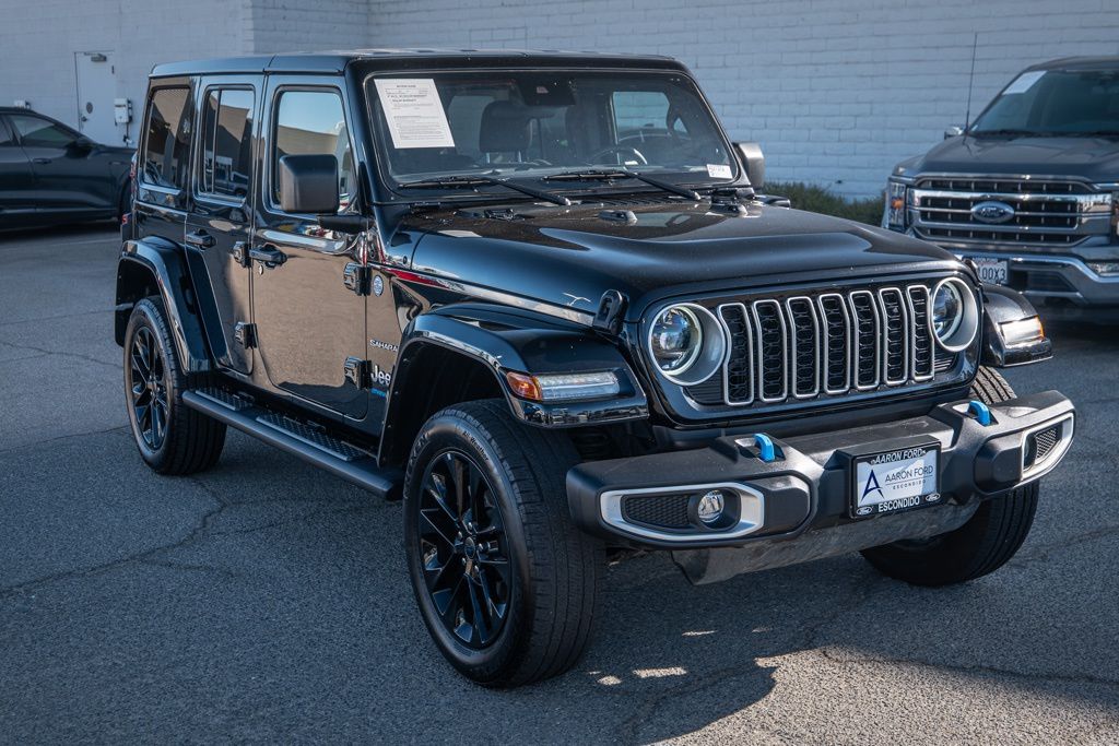 2024 Jeep Wrangler Sahara 4xe photo 3