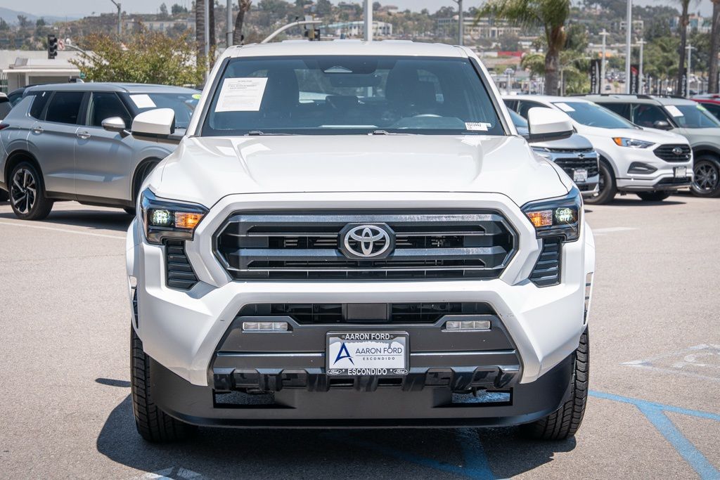 2024 Toyota Tacoma SR5 photo 3
