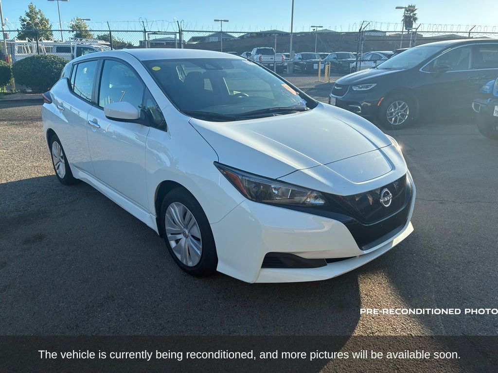 2024 Nissan Leaf S photo 3