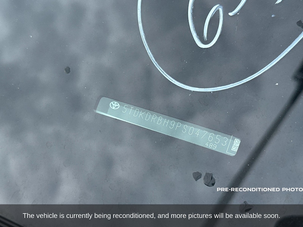 Used 2023 Toyota Highlander XLE SUV