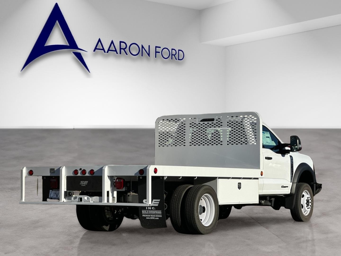 2024 Ford F-550SD XL photo 5