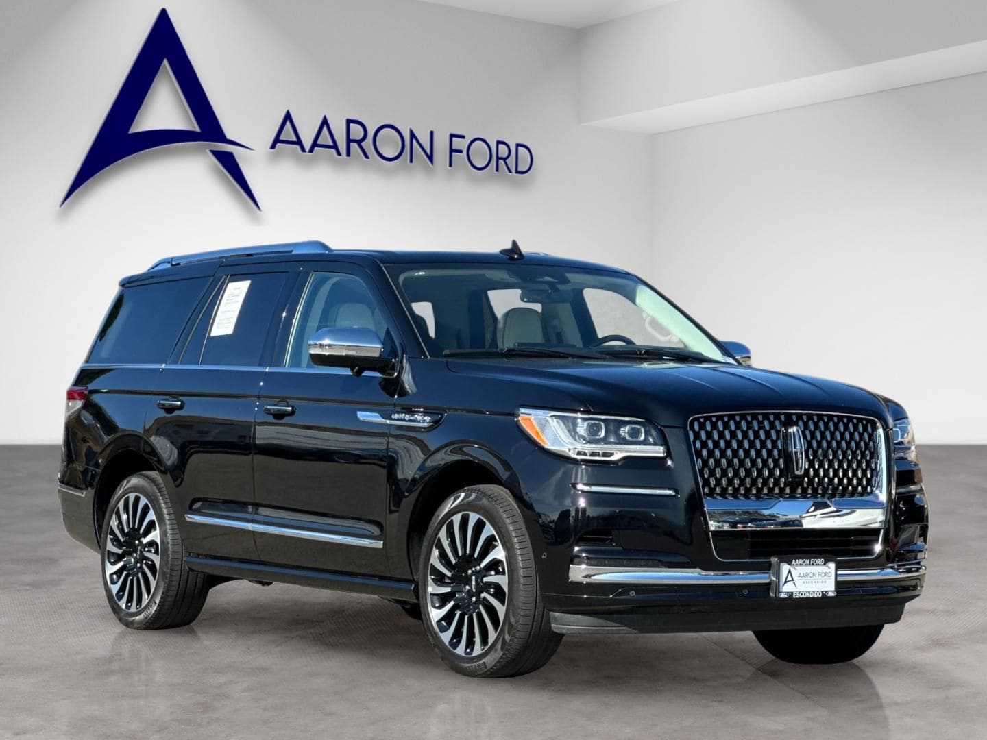 2023 Lincoln Navigator Black Label photo 3