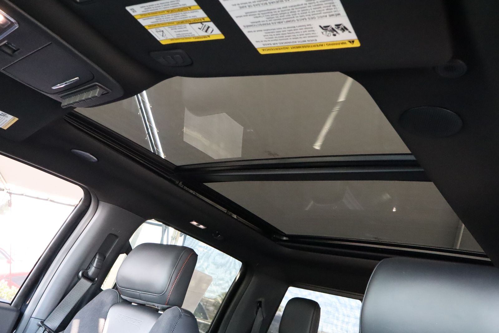 2025 Ford F-150 Raptor - Photo 39