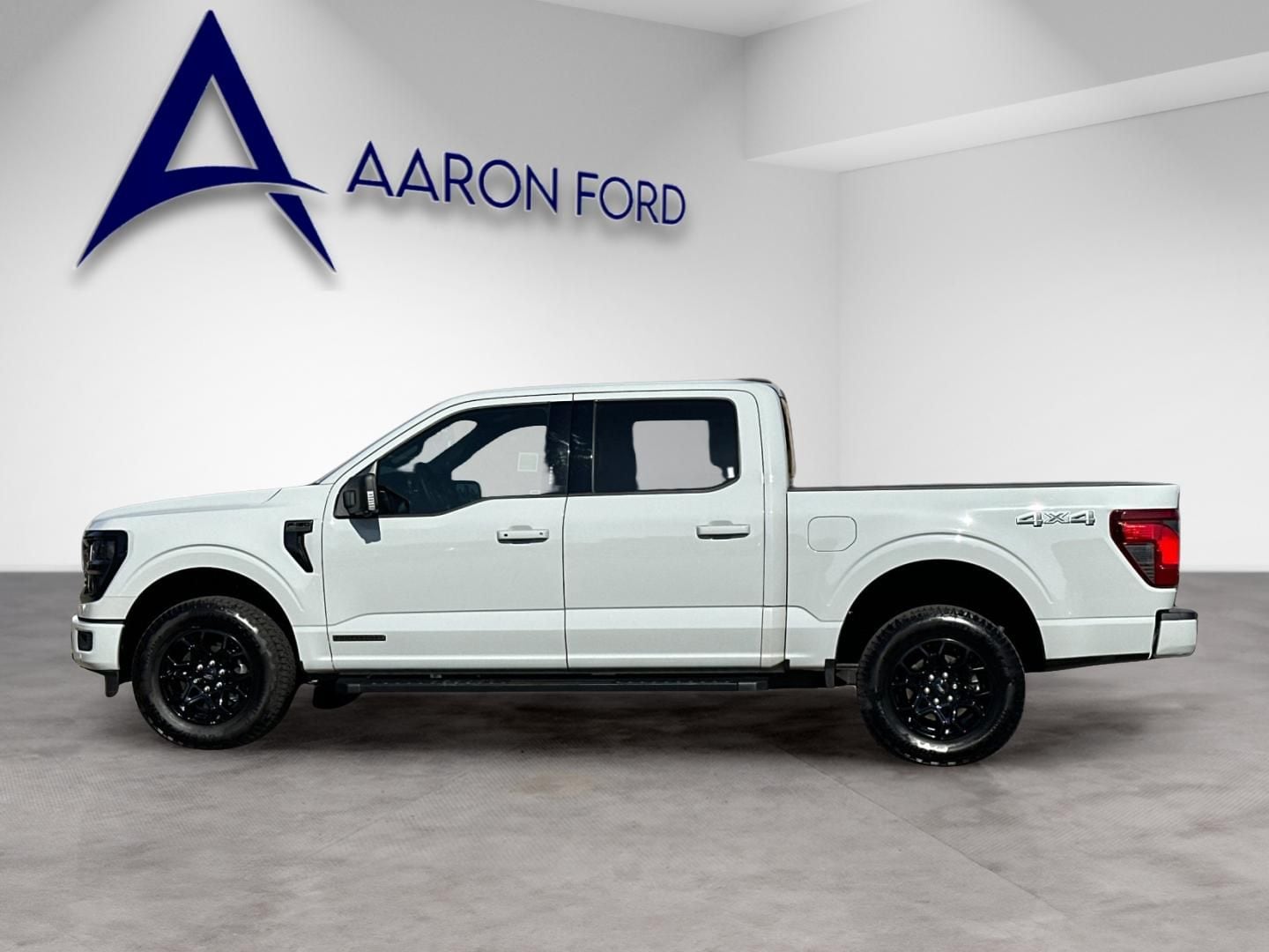 2024 Ford F-150 XLT photo 2