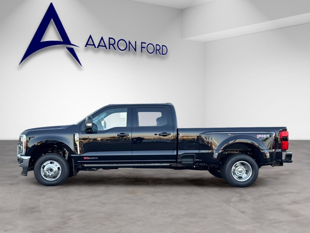 New 2026 Ford F-350SD Lariat DRW Truck