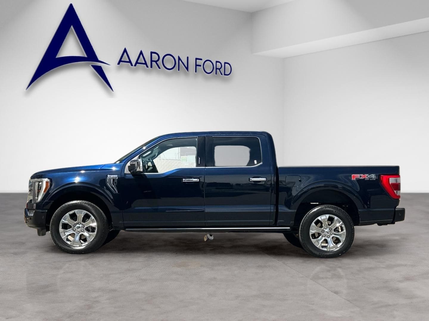 2023 Ford F-150 Platinum photo 2