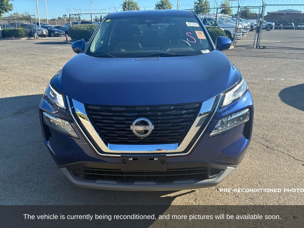 2023 Nissan Rogue SV photo 2
