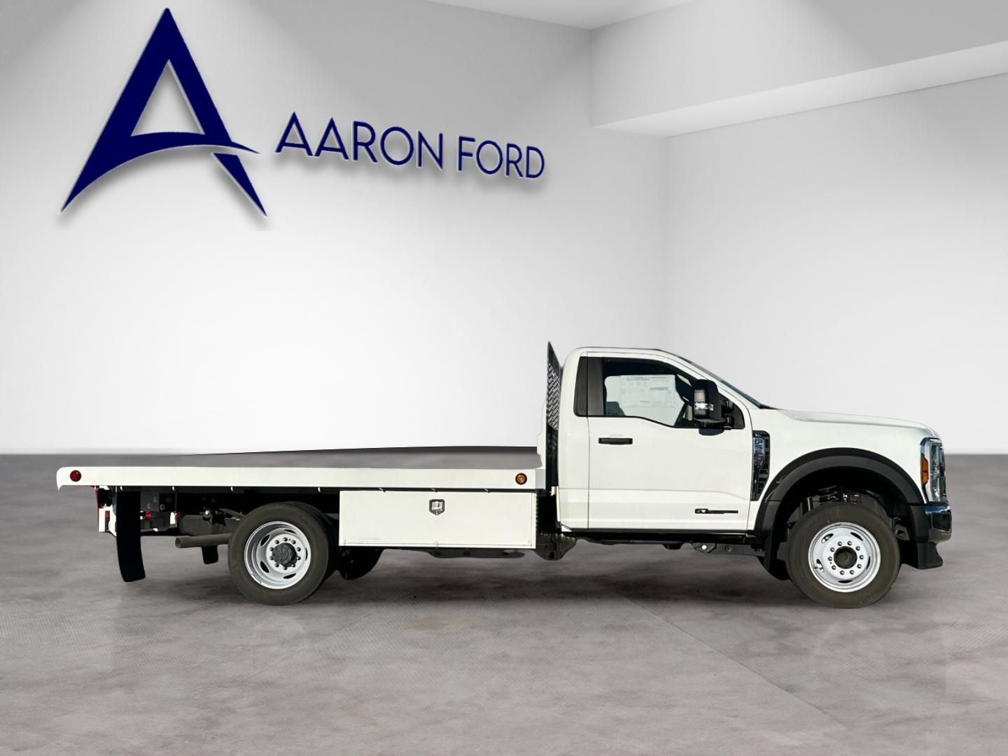 2024 Ford F-550SD XL photo 6