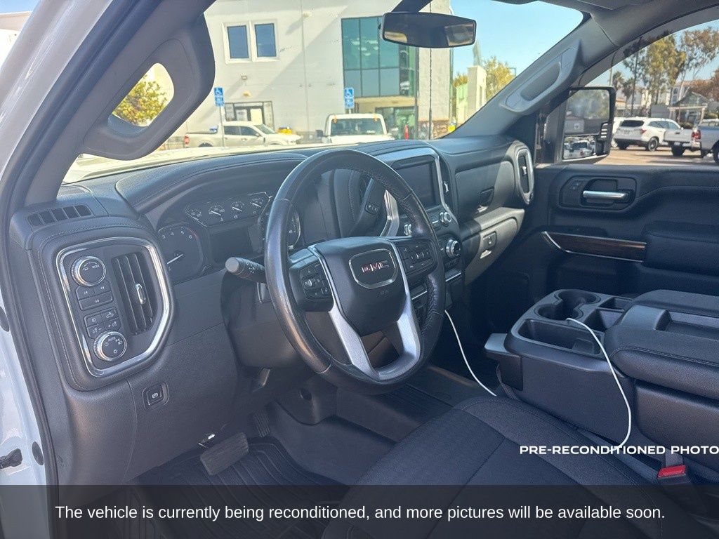 2021 Gmc Sierra SLE photo 3