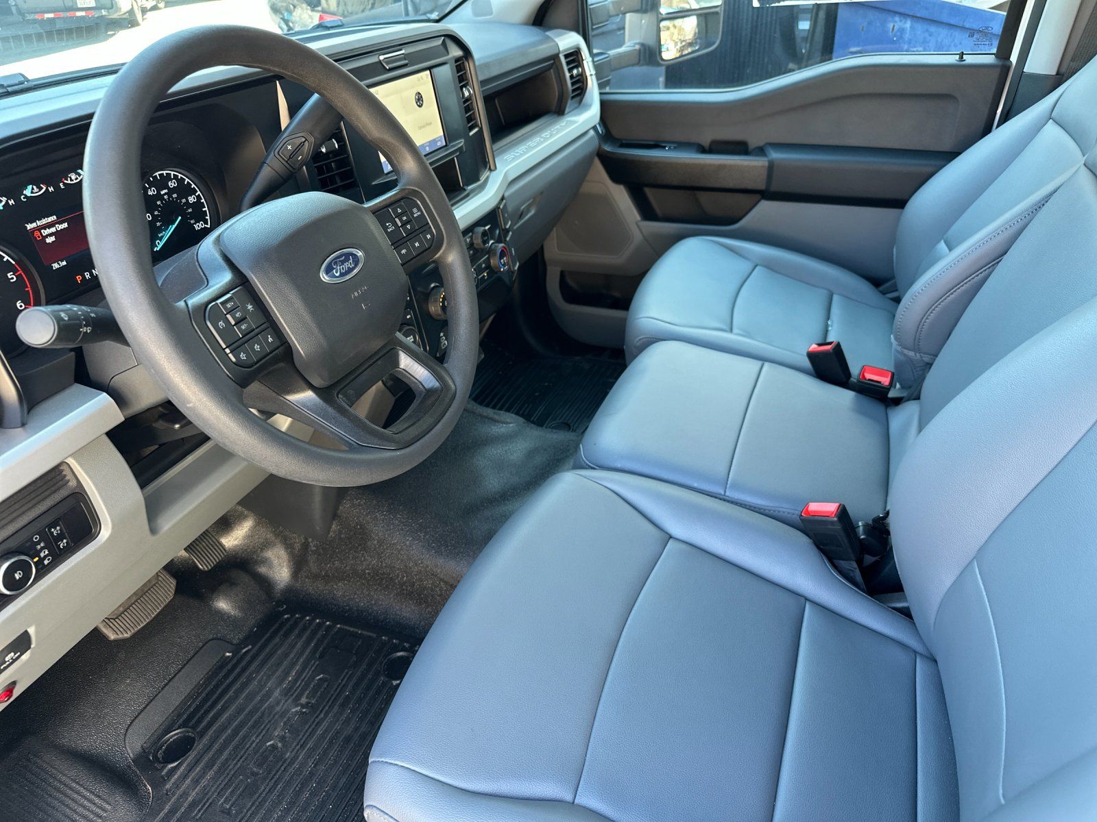 2025 Ford F-550 Super Duty Chassis Cab XL - Photo 10