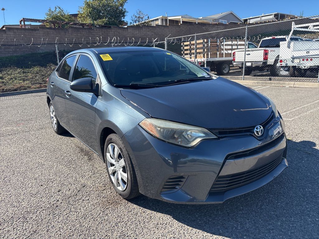 2015 Toyota Corolla L photo 3