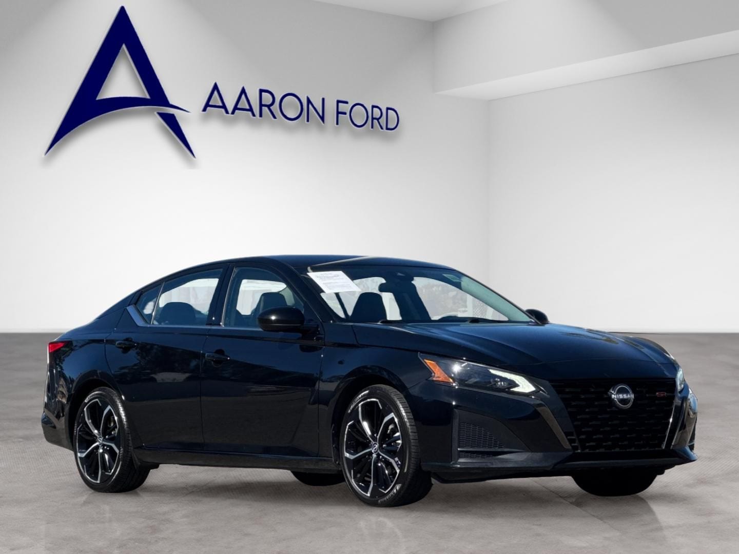 2023 Nissan Altima 2.5 SR photo 3