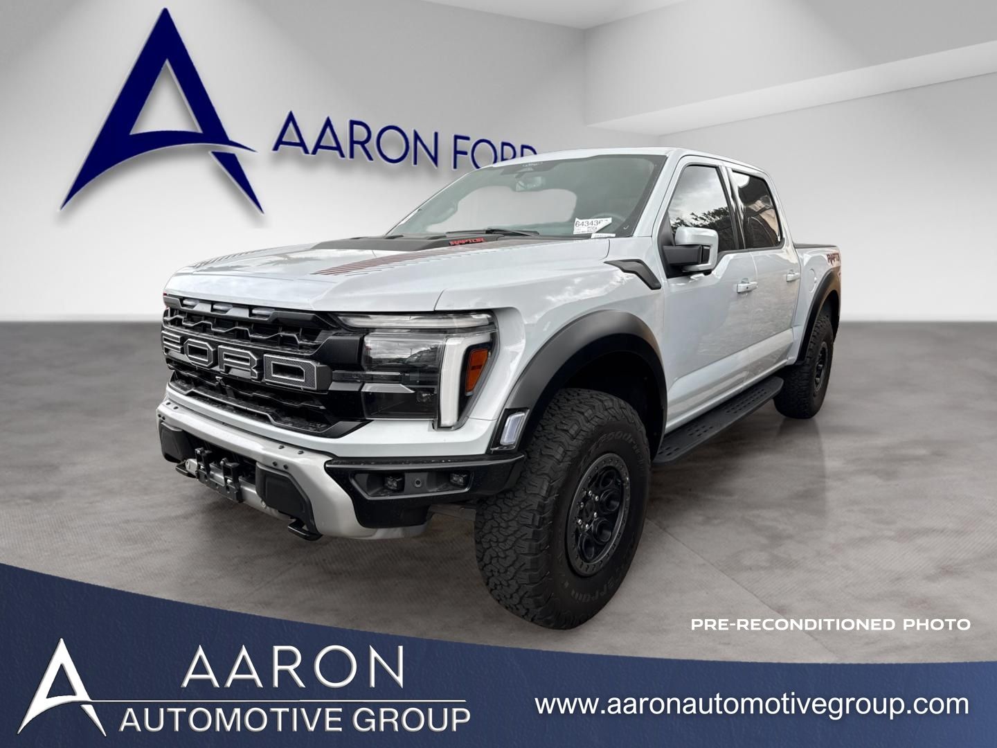 2025 Ford F-150 Raptor 4x4 SuperCrew 5-1/2 Box's photo