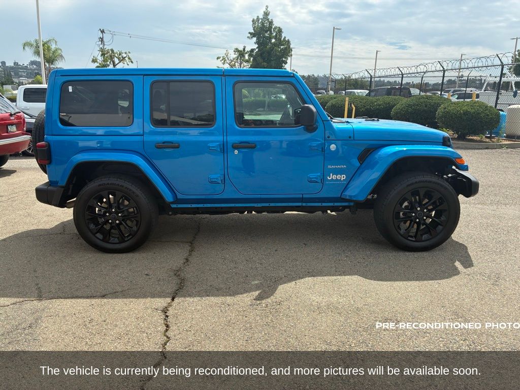 2024 Jeep Wrangler Sahara 4xe photo 4