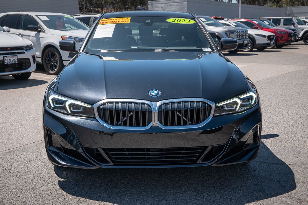 2023 Bmw 330e photo 2