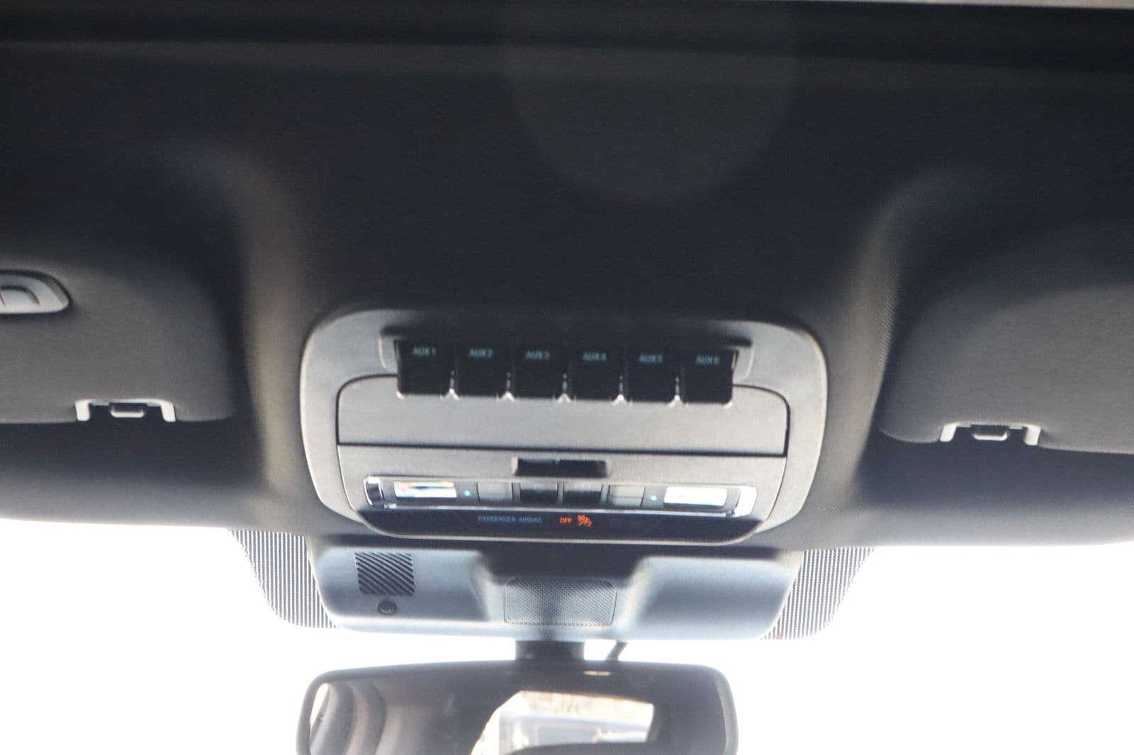 2025 Ford F-150 Raptor - Photo 34