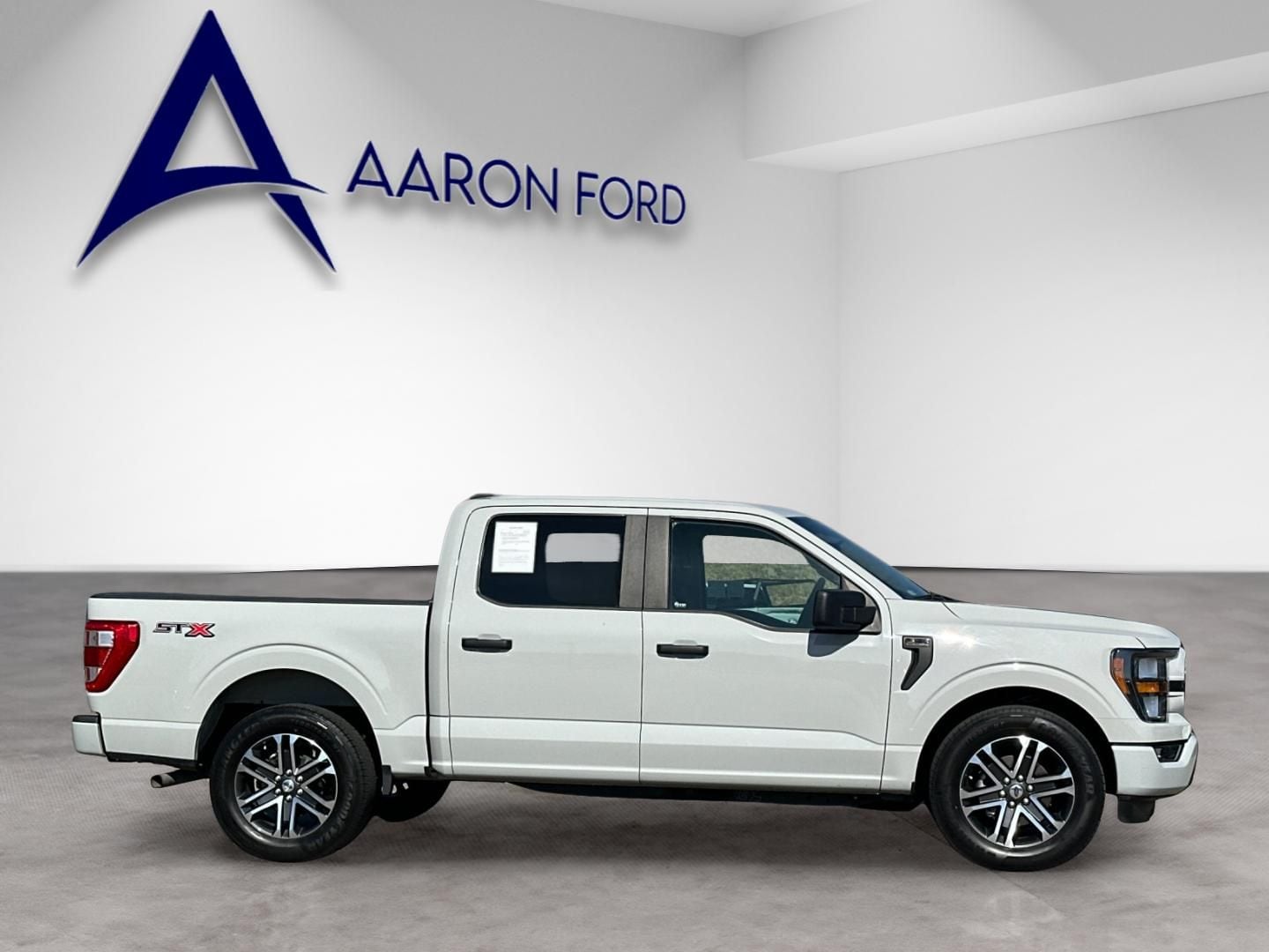 2023 Ford F-150 XL photo 6