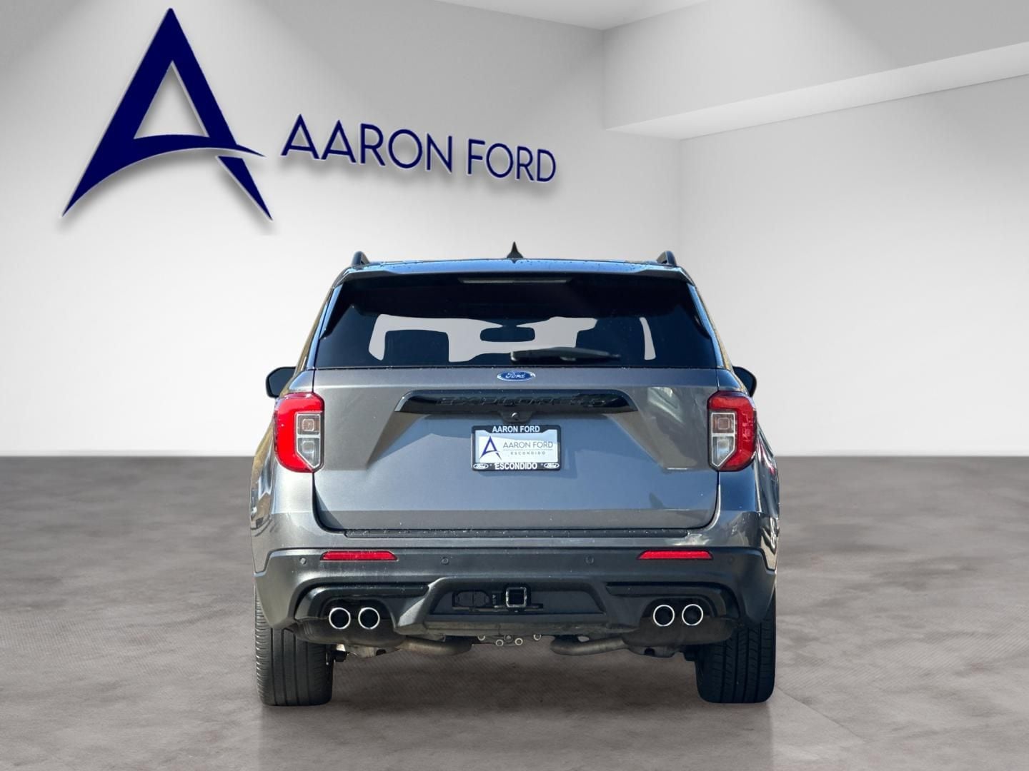 2023 Ford Explorer ST photo 4