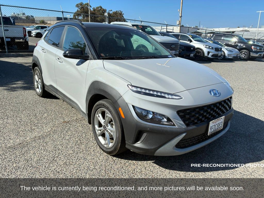 2023 Hyundai Kona SEL photo 3