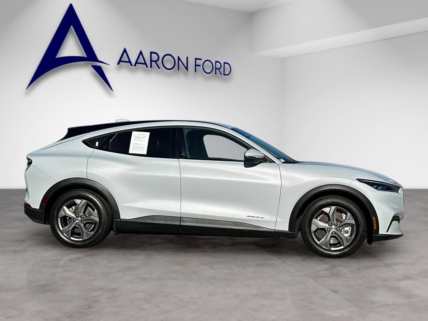 2021 Ford Mustang Mach-E Select photo 6