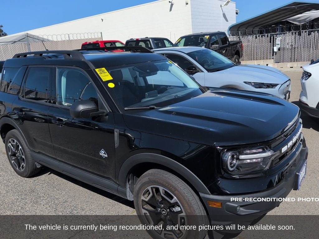 2024 Ford Bronco Sport Outer Banks photo 3