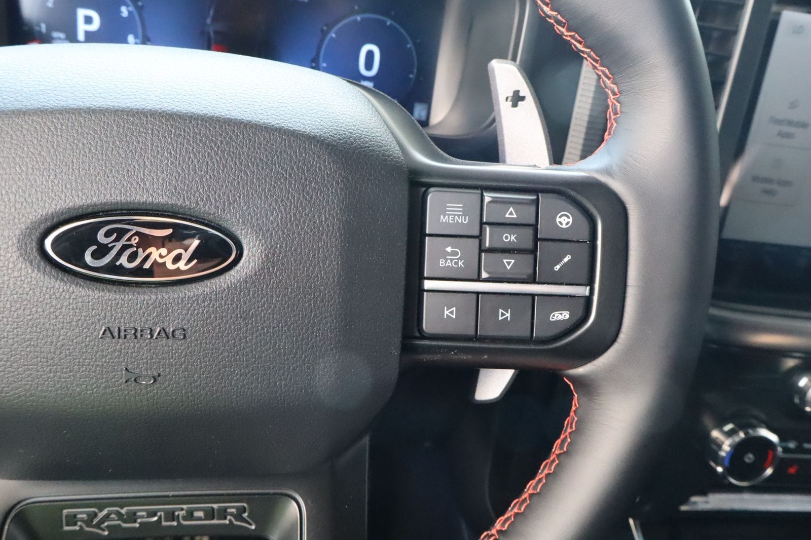 2025 Ford F-150 Raptor - Photo 26