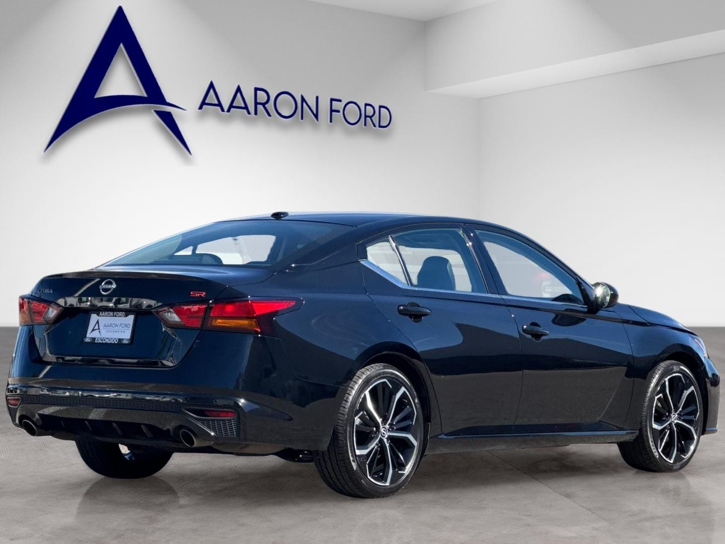 2023 Nissan Altima 2.5 SR photo 5