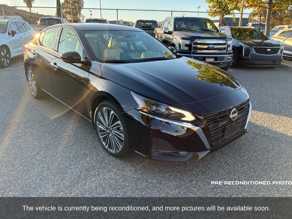 2024 Nissan Altima 2.5 SL photo 2