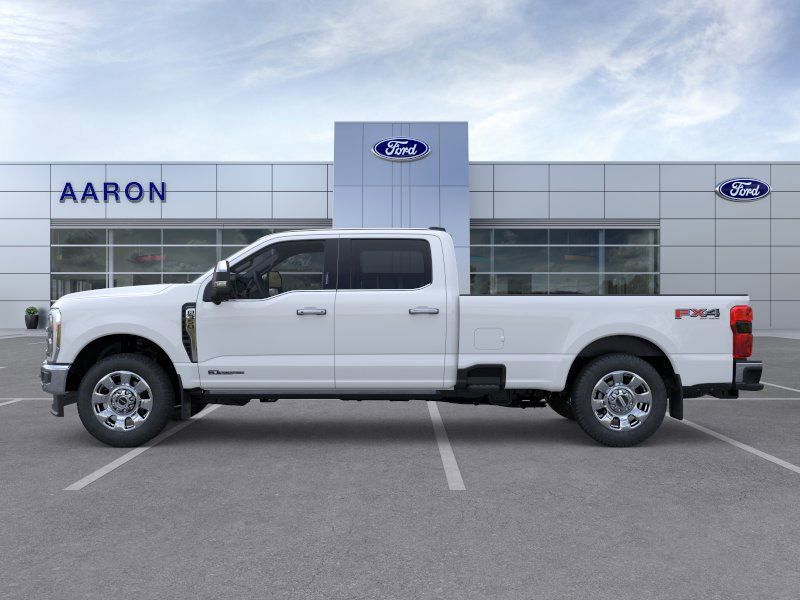 2025 Ford F-350 photo 3