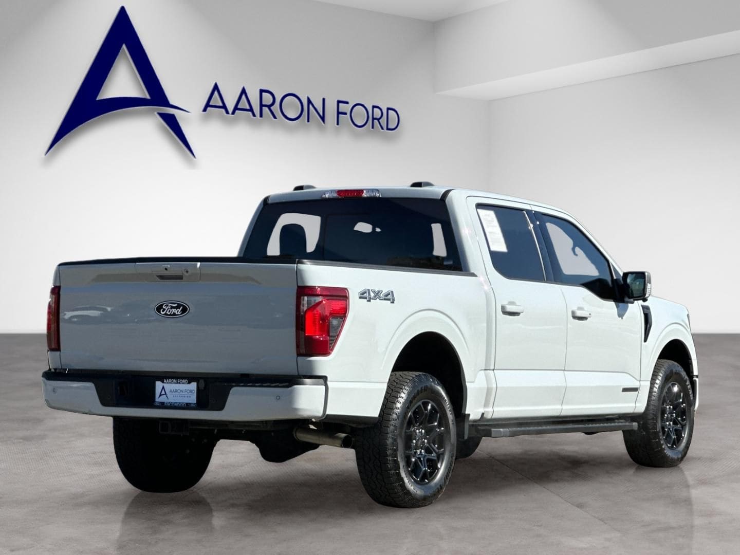2024 Ford F-150 XLT photo 5