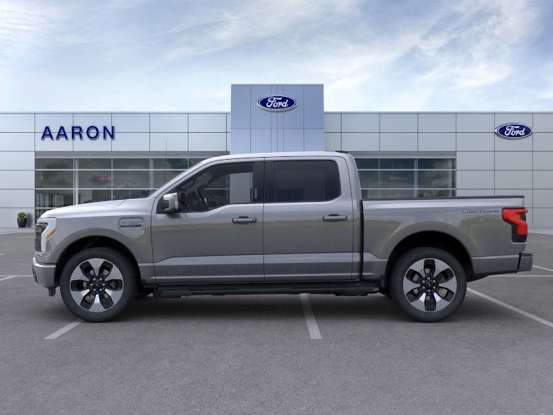 2023 Ford F-150 Lightning Platinum photo 3