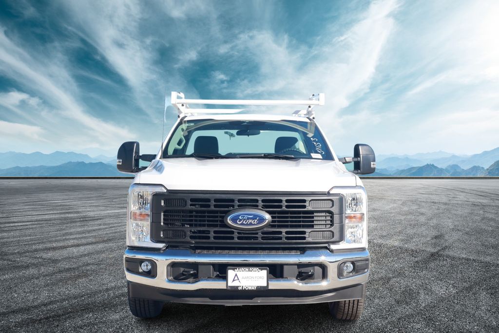 2023 Ford F-250 XL photo 3