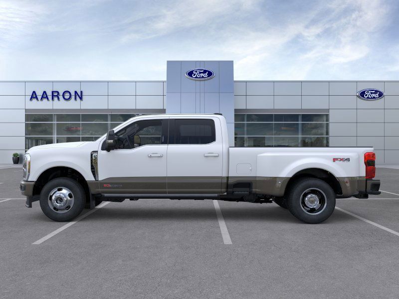 2026 Ford F-350 King Ranch photo 3