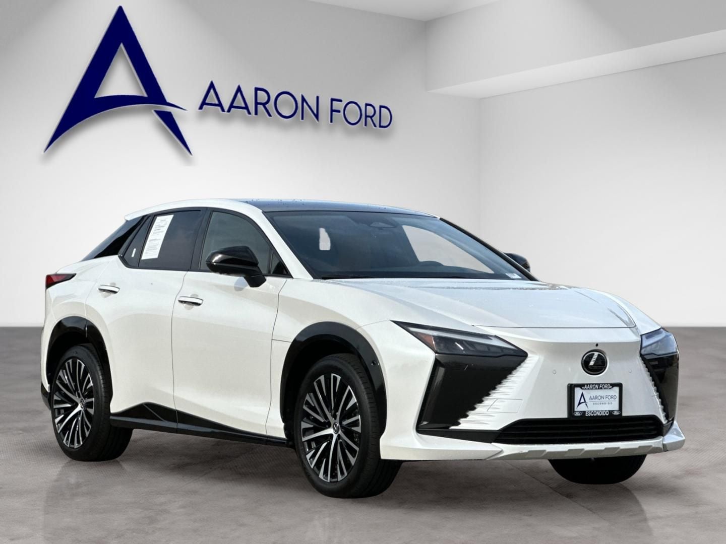 2024 LEXUS RZ 450e Premium photo 3