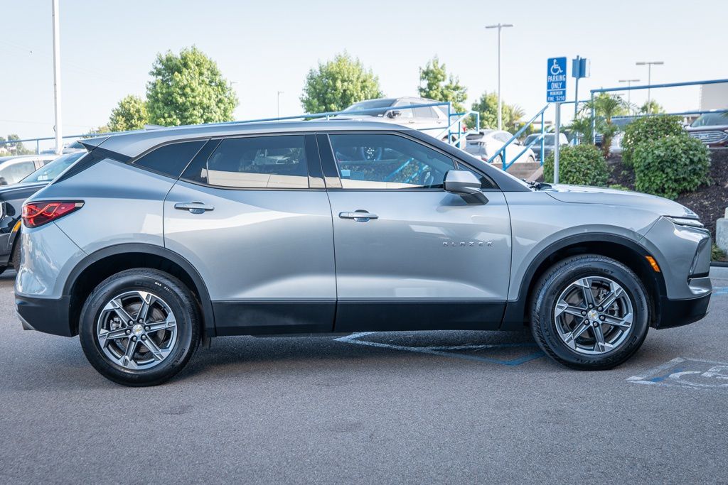 2023 Chevrolet Blazer 2LT photo 4
