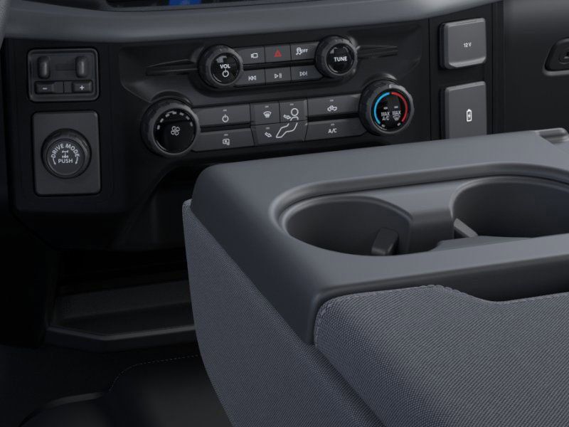 2025 Ford F-150 XL photo 3
