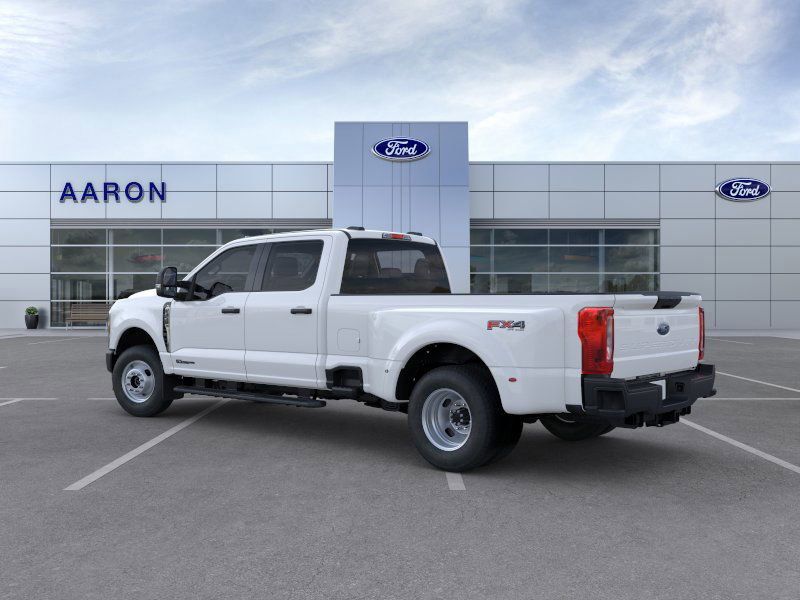 2025 Ford F-350 photo 4