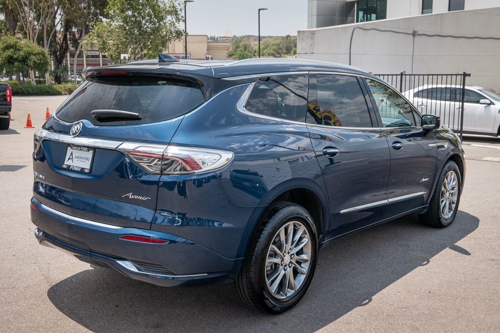 2022 Buick Enclave Avenir photo 5